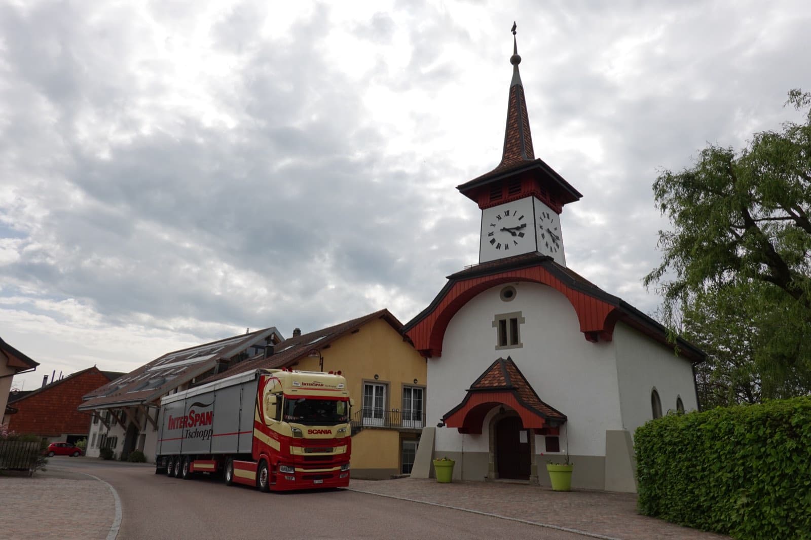 Einblick in den Arbeitsalltag der Interspan Tschopp AG